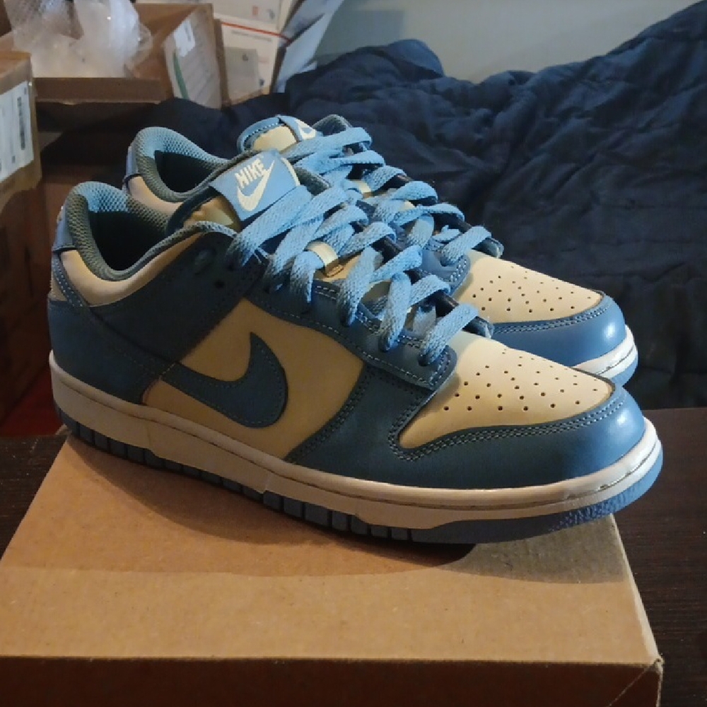 Nike Dunk Low (GS) "Blue Beyond Beach" Mens 7Y Girls 8.5 EUC - Picture 3 of 9
